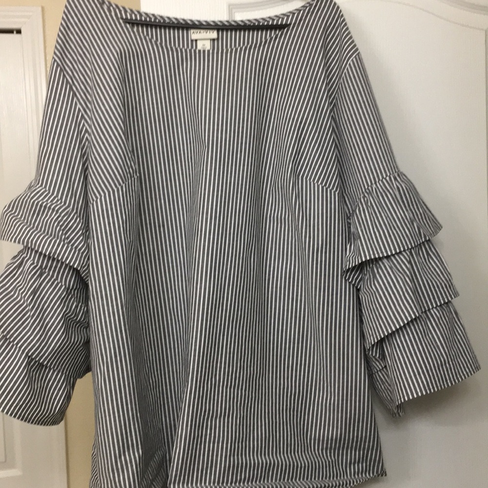 Black with white stripes top